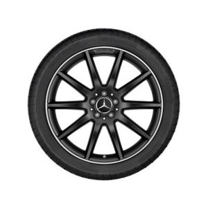 Jante AMG GLA 156 - 8 J x 20 pouces ET 43,5 Coloris noir Rebord de jante naturel