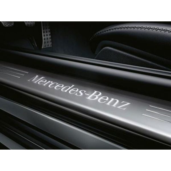 Cache pour baguette de seuil éclairée EQC et GLC Mercedes-Benz - Argent - avant - 1 unités