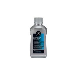 30425-large_default.jpg Bouteille Nettoyant pour les matières plastiques 250 ml Mercedes-Benz