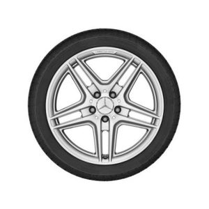 Jante AMG Mercedes Classe C W204 - 18 pouces - coloris argent - 5 doubles branches