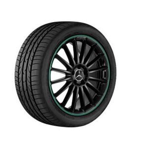 Jante AMG CLA W117 - 8 J x 19 pouces ET 48 - Rebord de jante vert