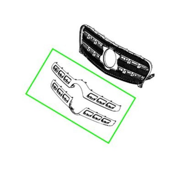 38245-large_default.jpg Moulure Haut et Bas Calandre GLA 200 W156 Mercedes-Benz